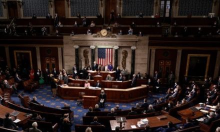 GOP Senators Successfully Filibuster Dems’ Election Takeover Bill