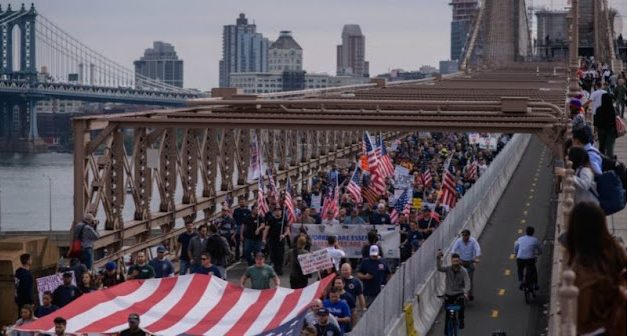 Watch: Thousands of Anti-Biden NYC Employees Shut Down Brooklyn Bridge with Protest