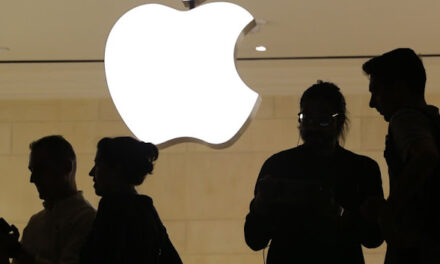 Here’s What Apple Is Doing in China as It Threatens to Yank Twitter From Its App Store