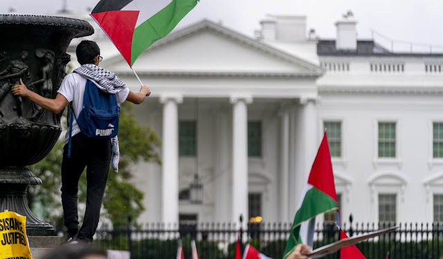 Pro-Palestinian Rioters Force Partial Evacuation of White House