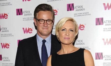 Hilarious! Mourning Joe and Mika Kissed Trump’s Ring at Mar-a-Lago on Friday